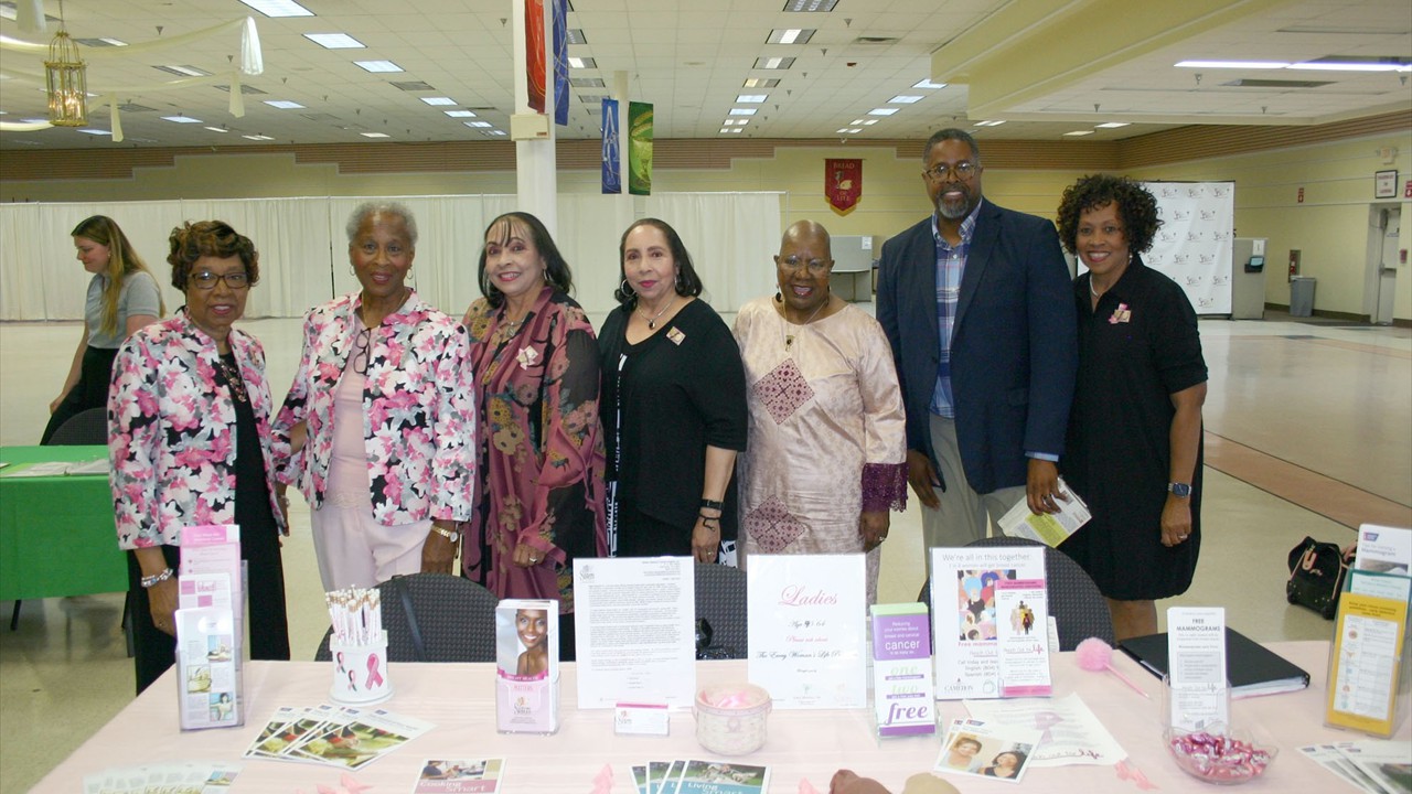 June 2 Pastor Hodge with Sisters cancer group