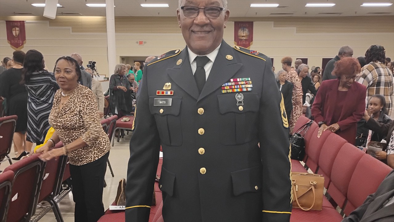 1000004942 1000004942